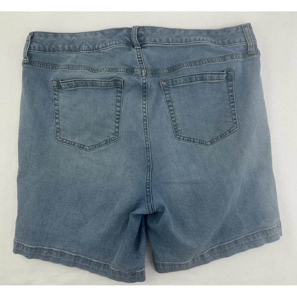 Torrid Bermuda Shorts Women's 18 Blue Distressed Jean Denim
